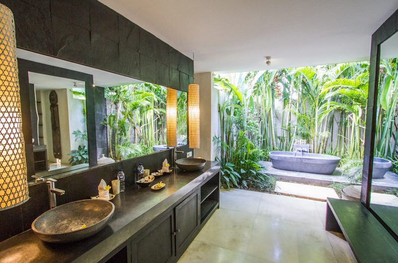 Villa La Banane En-suite Bathroom Five | Umalas, Bali
