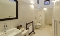 Ambassador’s House Bathroom One | Galle, Sri Lanka