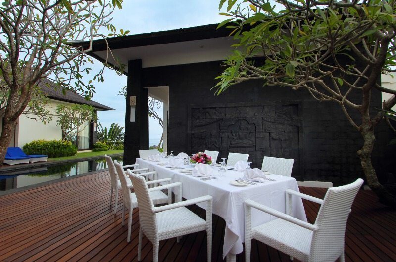 Villa Owow Outdoor Dinning | Nusa Dua, Bali