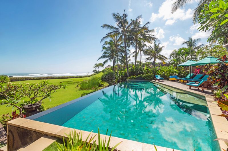 Villa Tanju Sun Beds with Sea View | Seseh, Bali