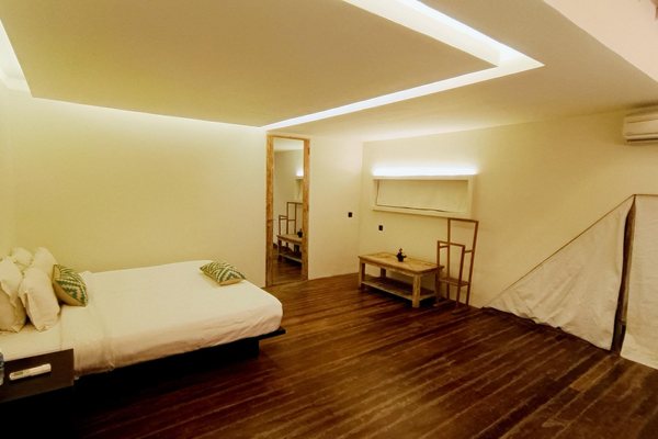 Casa Mateo Mezzanine Level Bedroom with AC | Seminyak, Bali