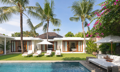 Villa Alabali Sun Loungers | Seminyak, Bali