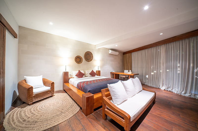 Villa Tirtadari Guest Bedroom with Seating | Umalas, Bali