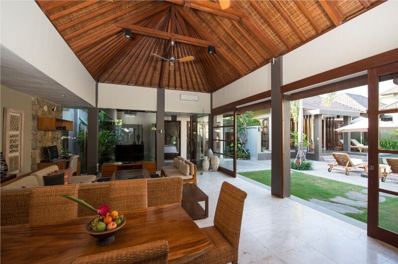 Akara Villas Living and Dinning Room | Petitenget, Bali