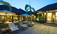 Akara Villas Sun Deck | Petitenget, Bali