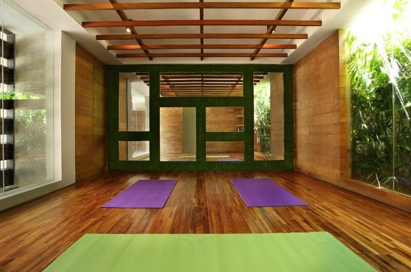 Berry Amour Romantic Villas Yoga Studio | Batubelig, Bali