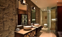 Berry Amour Romantic Villas Mystique Villa Bathroom | Batubelig, Bali