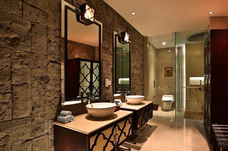 Berry Amour Romantic Villas Mystique Villa Bathroom | Batubelig, Bali