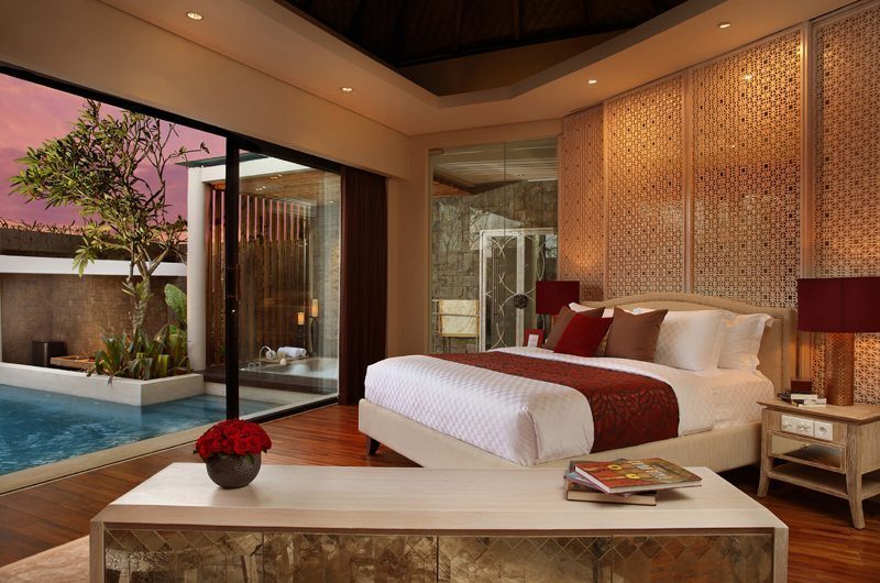 Berry Amour Romantic Villas Temptation Villa Guest Bedroom | Batubelig, Bali