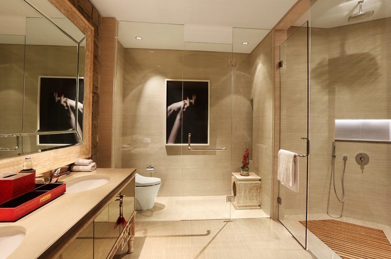 Berry Amour Romantic Villas Temptation Villa En-suite Bathroom | Batubelig, Bali