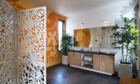 Casa Cinta 1 Ensuite Bathroom | Batubelig, Bali