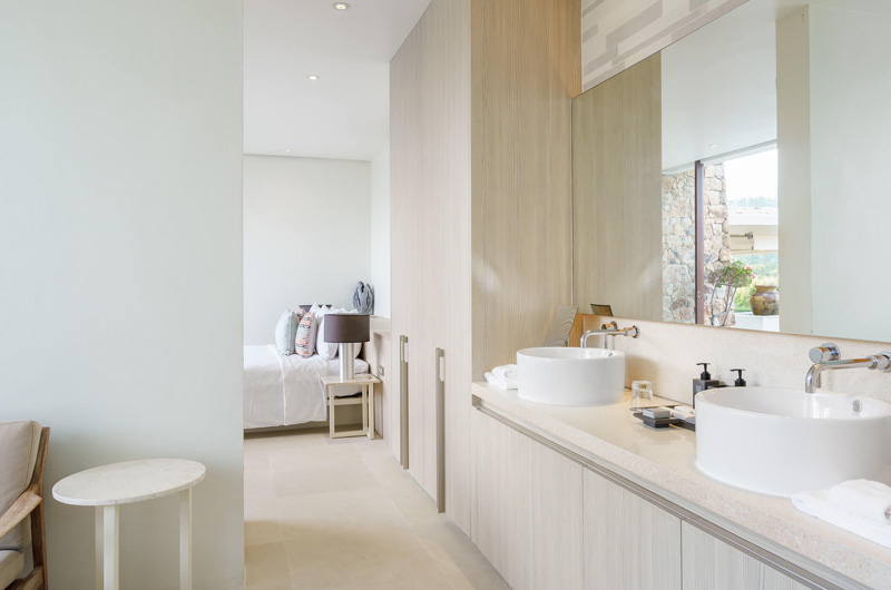 Samujana 6 His and Hers Bathroom | Choeng Mon, Koh Samui