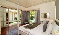 Casa Cinta 2 Bedroom with Pool View | Batubelig, Bali
