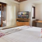 Villa Bayu Gita Bayu Gita Beach Front Bedroom with TV | Sanur, Bali