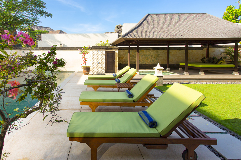 Villa Bayu Gita Bayu Gita Residence Reclining Sun Loungers | Sanur, Bali