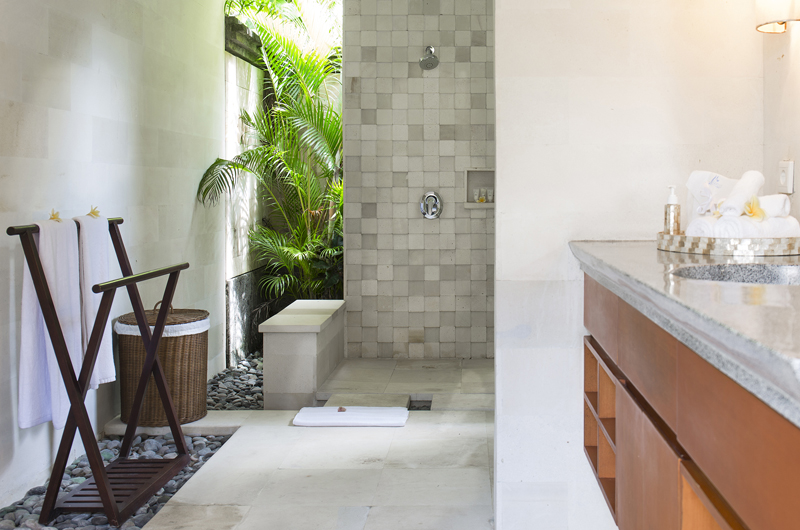 Villa Bayu Gita Bayu Gita Residence Bathroom | Sanur, Bali