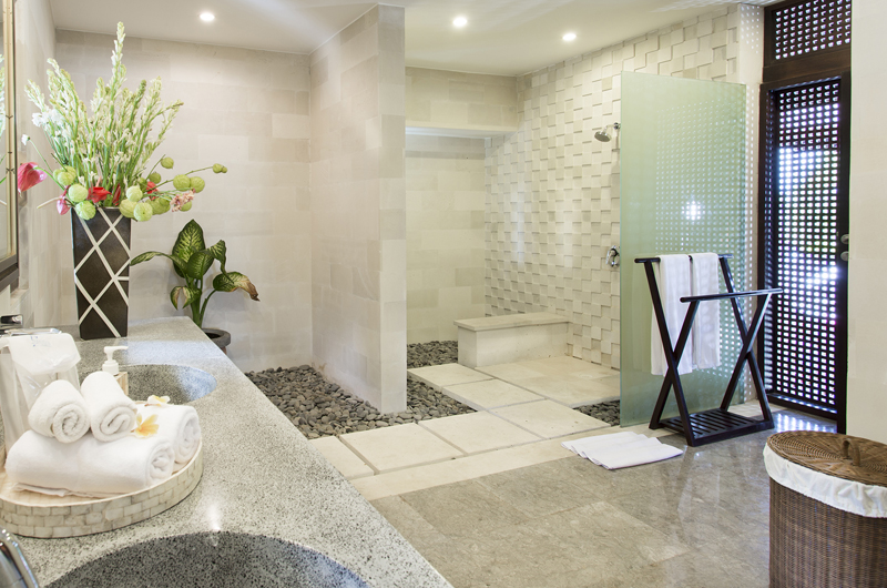 Villa Bayu Gita Bayu Gita Residence En-suite Bathroom | Sanur, Bali