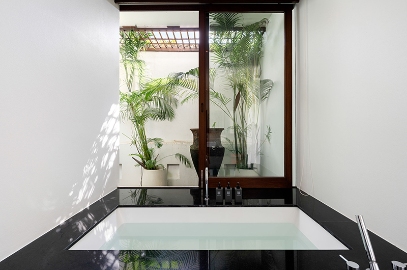 Samujana 11B Bathtub | Choeng Mon, Koh Samui