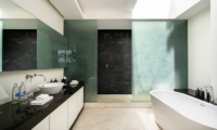 Samujana 15 Bathroom with Bathtub | Choeng Mon, Koh Samui