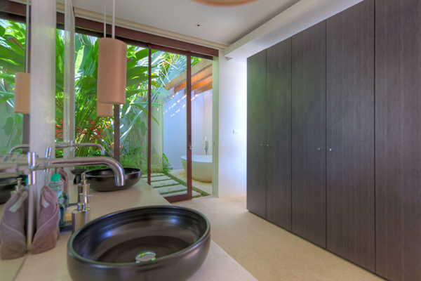 Samujana 16 Bathroom Three | Choeng Mon, Koh Samui