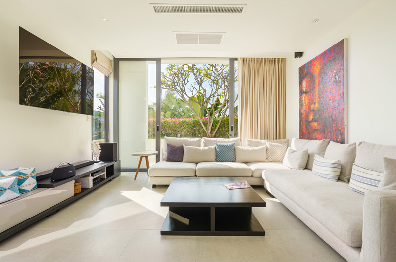 Samujana 17 Lounge Area with TV | Choeng Mon, Koh Samui