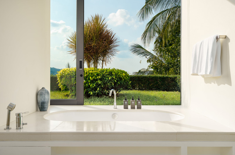 Samujana 17 Bathtub with View | Choeng Mon, Koh Samui