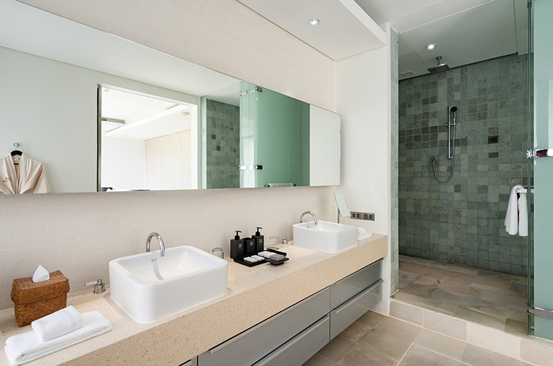 Samujana 24 His and Hers Bathroom | Choeng Mon, Koh Samui