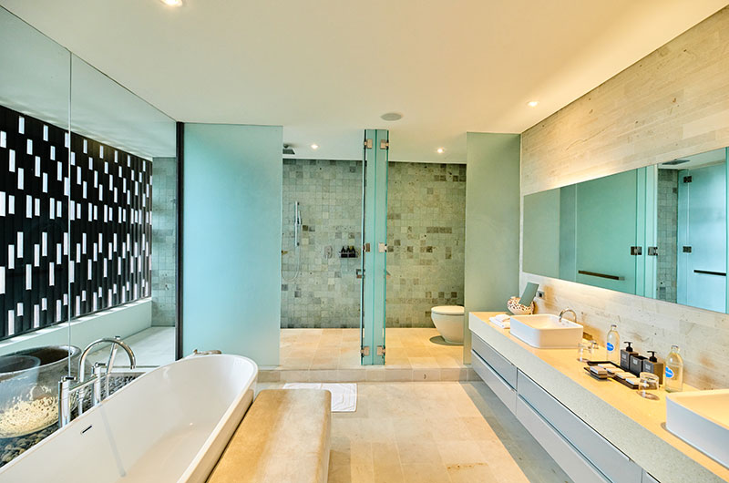 Samujana 27 Bathroom One with Bathtub | Choeng Mon, Koh Samui