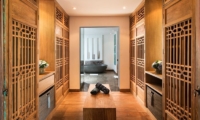 Villa Tiga Puluh Walk-In Wardrobe | Seminyak, Bali