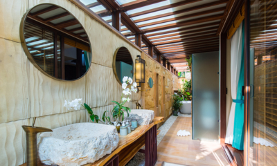Baan Tao Talay Master Bathroom with Bathtub | Lipa Noi, Koh Samui