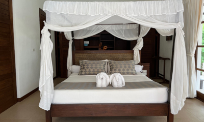 Ban Laem Set Bedroom with Four Poster Bed | Laem Set, Koh Samui