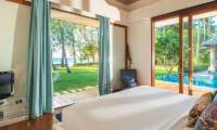 Ban Suriya Bedroom with TV | Lipa Noi, Koh Samui
