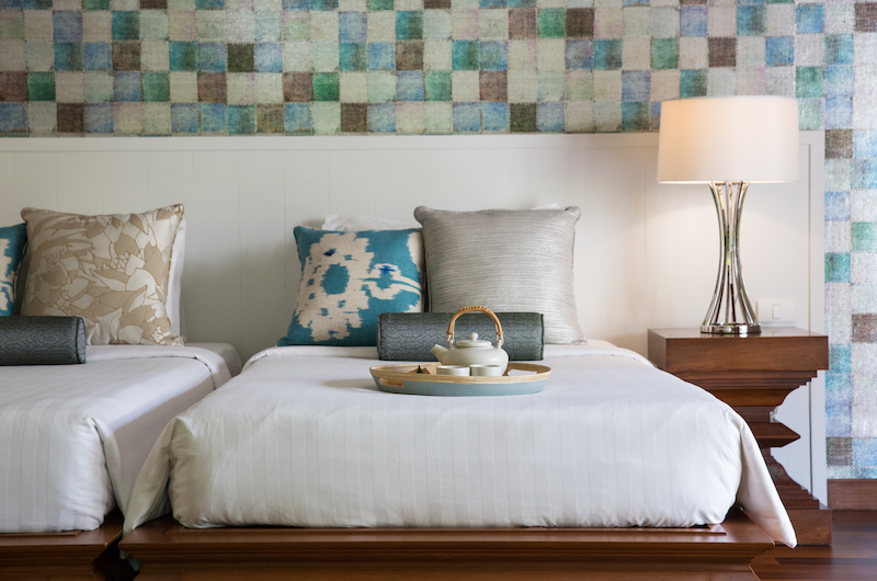 Bougainvillea Villa Twin Bedroom with Lamps | Maenam, Koh Samui