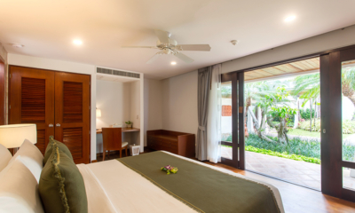 Villa Bougainvillea Bedroom One with Garden View | Maenam, Koh Samui