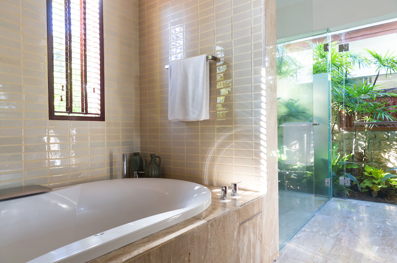 Villa Acacia Bathtub | Maenam, Koh Samui