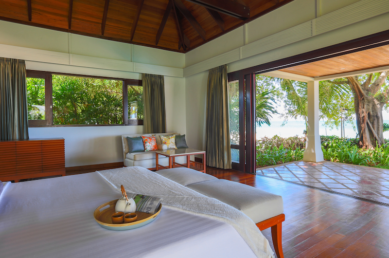 Villa Acacia Bedroom with Beach View | Maenam, Koh Samui