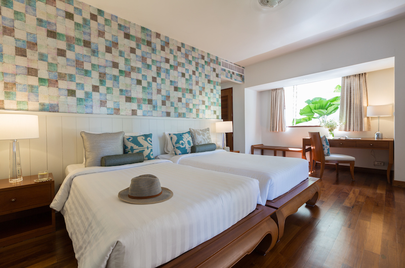Villa Acacia Twin Bedroom with Study Table | Maenam, Koh Samui