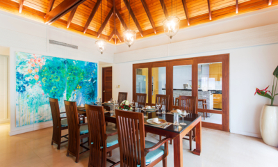 Villa Acacia Dining Area with Painting | Maenam, Koh Samui