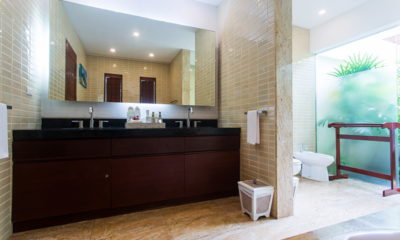 Villa Acacia Bathroom Two with Mirror | Maenam, Koh Samui