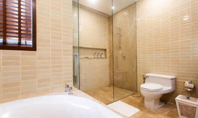 Villa Acacia Bathroom Three with Bathtub and Shower | Maenam, Koh Samui