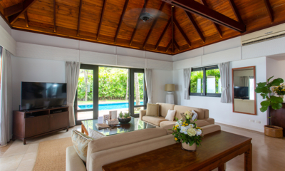 Villa Hibiscus Lounge Area with TV | Maenam, Koh Samui
