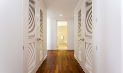 Villa Hibiscus Bedroom One with Walk-In Wardrobe | Maenam, Koh Samui