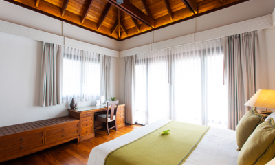 Villa Hibiscus Bedroom Two with Side Lamps and Study Area | Maenam, Koh Samui