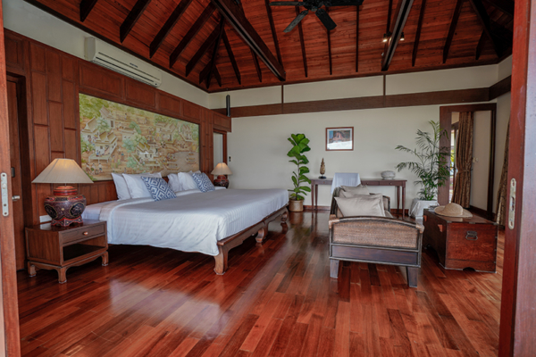 Villa Lotus Bedroom with Wooden Floor | Koh Samui, Thailand