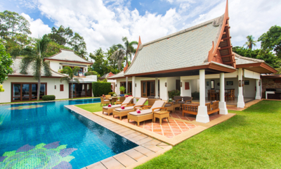 Villa Lotus Pool Side Recliners | Maenam, Koh Samui
