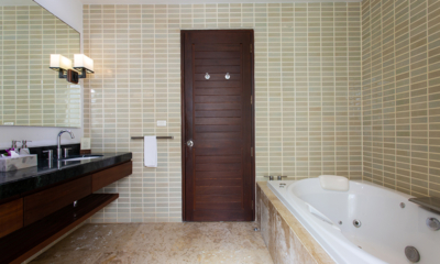 Villa Lotus Bathroom One Walk-In Wardrobe | Maenam, Koh Samui