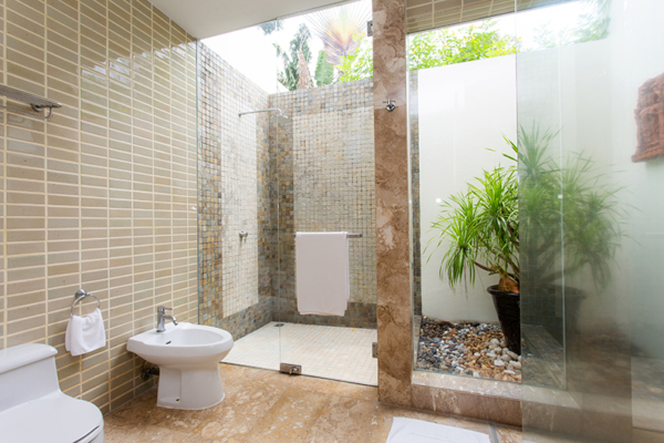 Villa Lotus Bathroom One | Maenam, Koh Samui