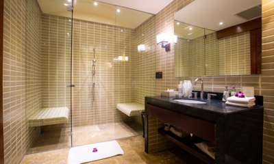 Villa Lotus Bathroom Two with Mirror and Shower | Maenam, Koh Samui