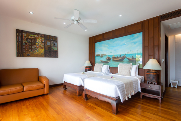 Villa Lotus Bedroom Three with Twin Beds | Maenam, Koh Samui