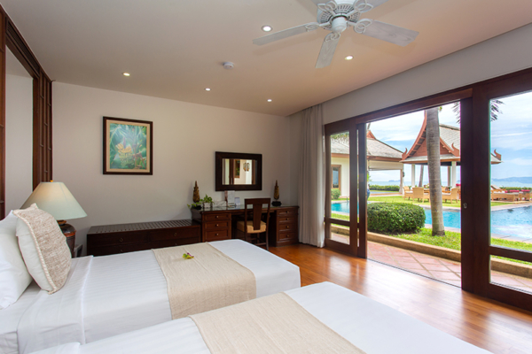 Villa Lotus Bedroom Three with Twin Beds and Pool View | Maenam, Koh Samui
